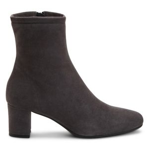 Aquatalia black ankle boots 6.5
